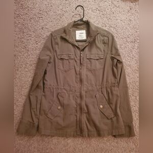 Olive Green Jacket with Front Pockets and Zip Closure size Small from Sonoma